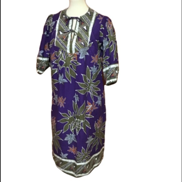Vintage Dresses & Skirts - Vintage 70s ethnic batik muumuu house dress